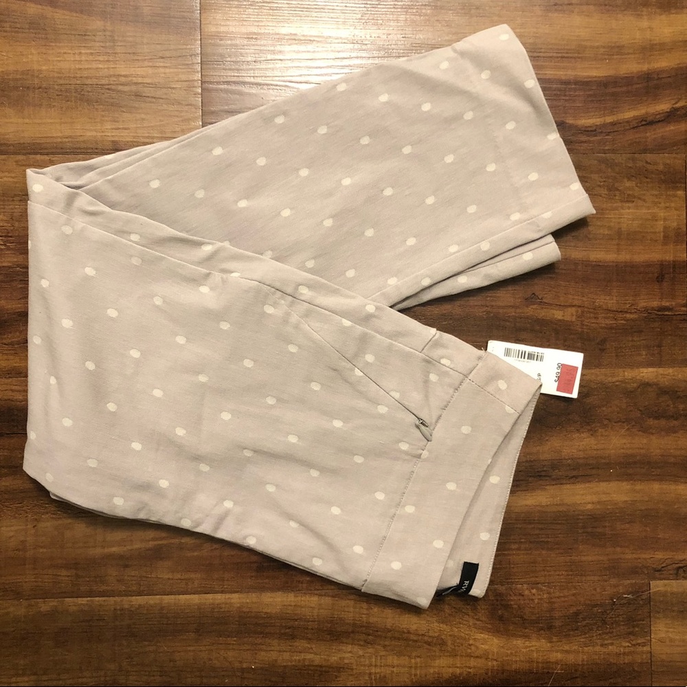 Capri pants